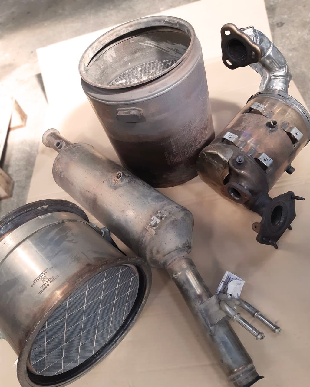 Différents exemples de filtres à particules ou fap